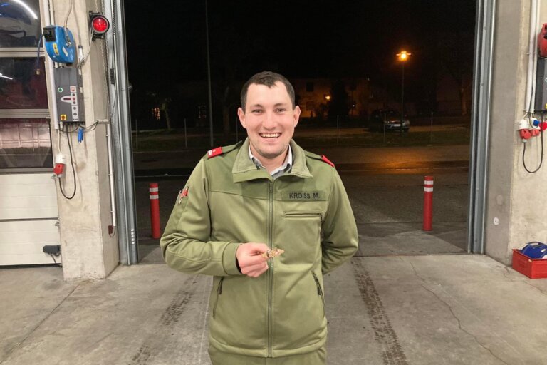 0169687B-02C0-4D26-BFDB-955BDA39C694