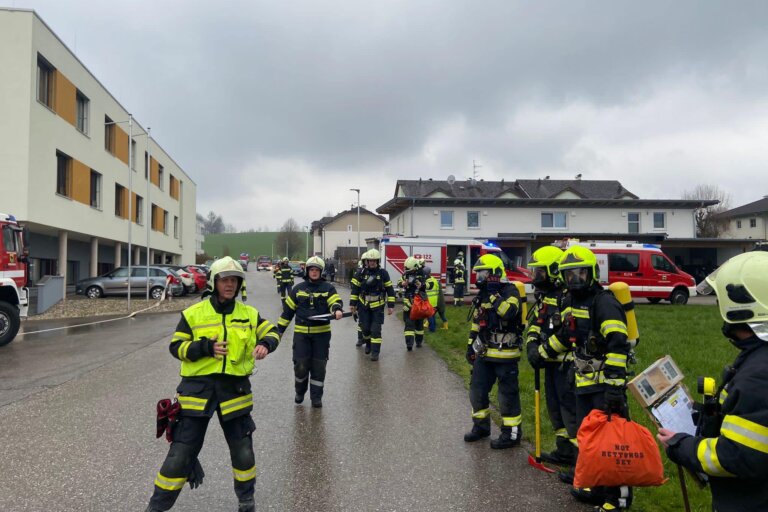 92744323-C81E-47E3-957F-380971CA5B77